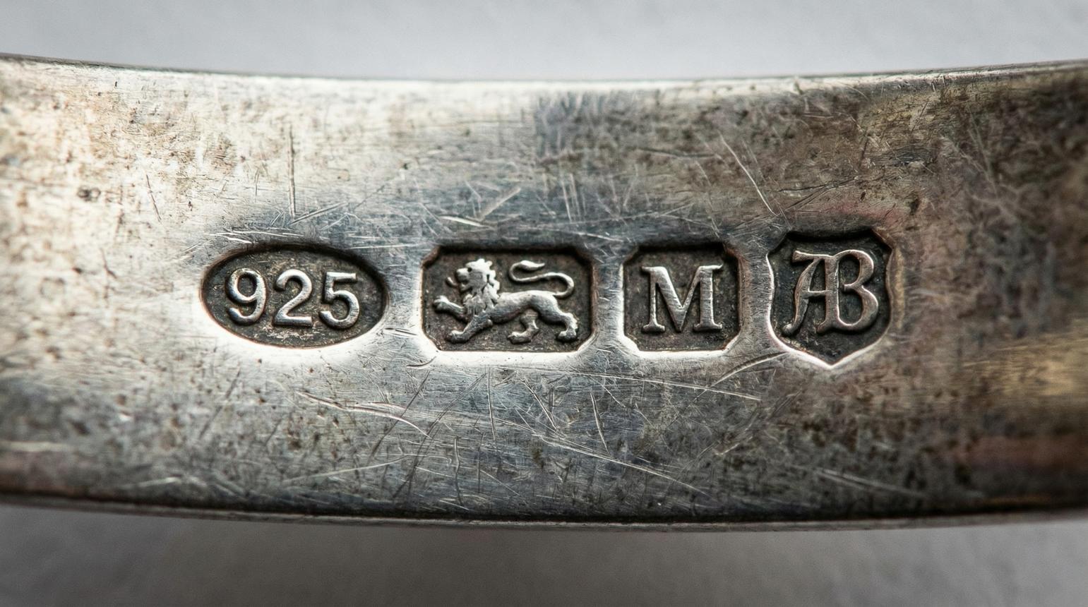 Example of an antique maker's mark