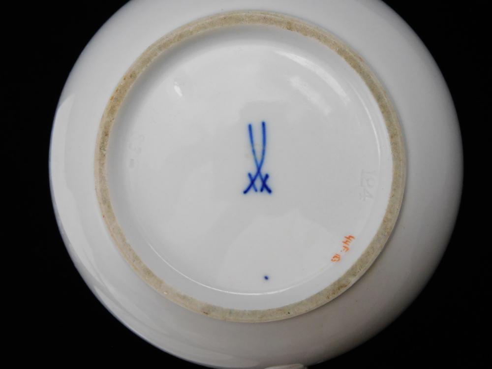 Porcelain factory marks and backstamps