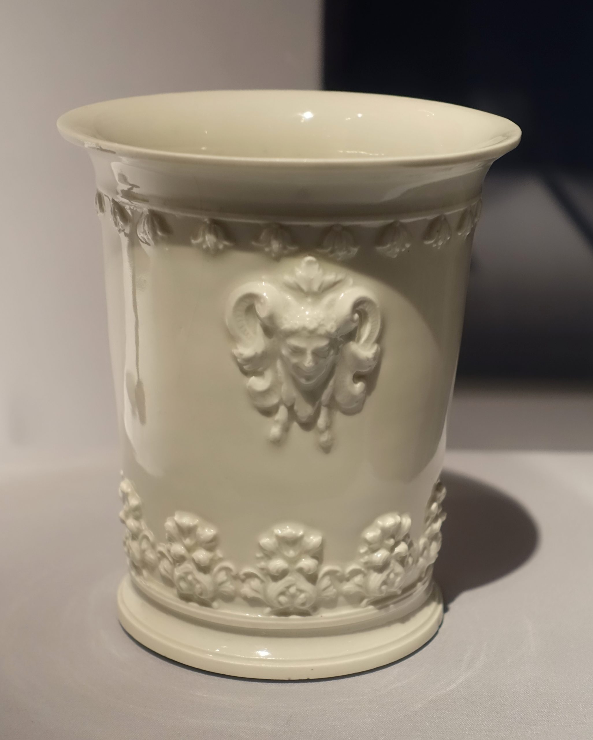 Dating porcelain by glaze Close-up of antique porcelain glaze