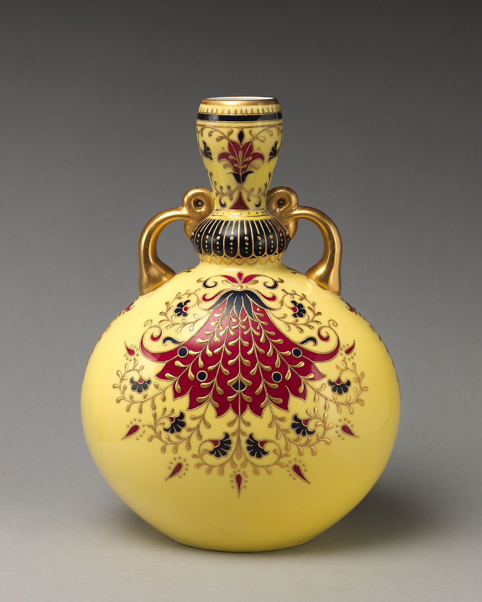 Порцеланова ваза Minton с богата позлатена ръчна декорация около 1891 година