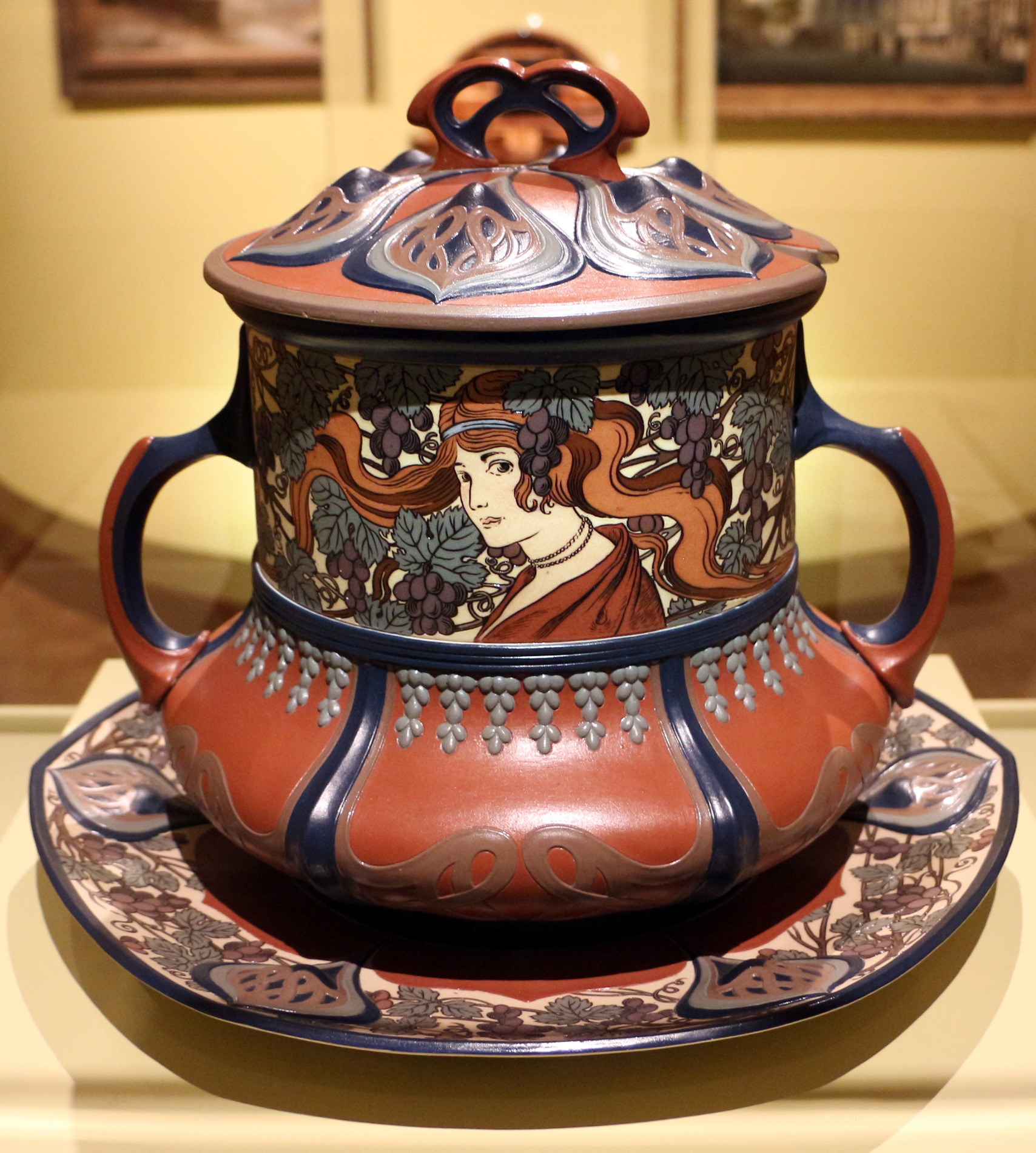 Villeroy & Boch Mettlach каменна керамика – декоративен съд с капак в стил Art Nouveau