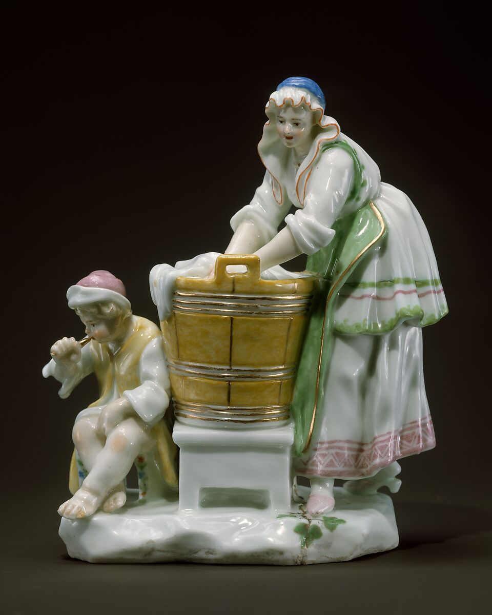 Capodimonte porcelain washerwoman figurine, circa 1752