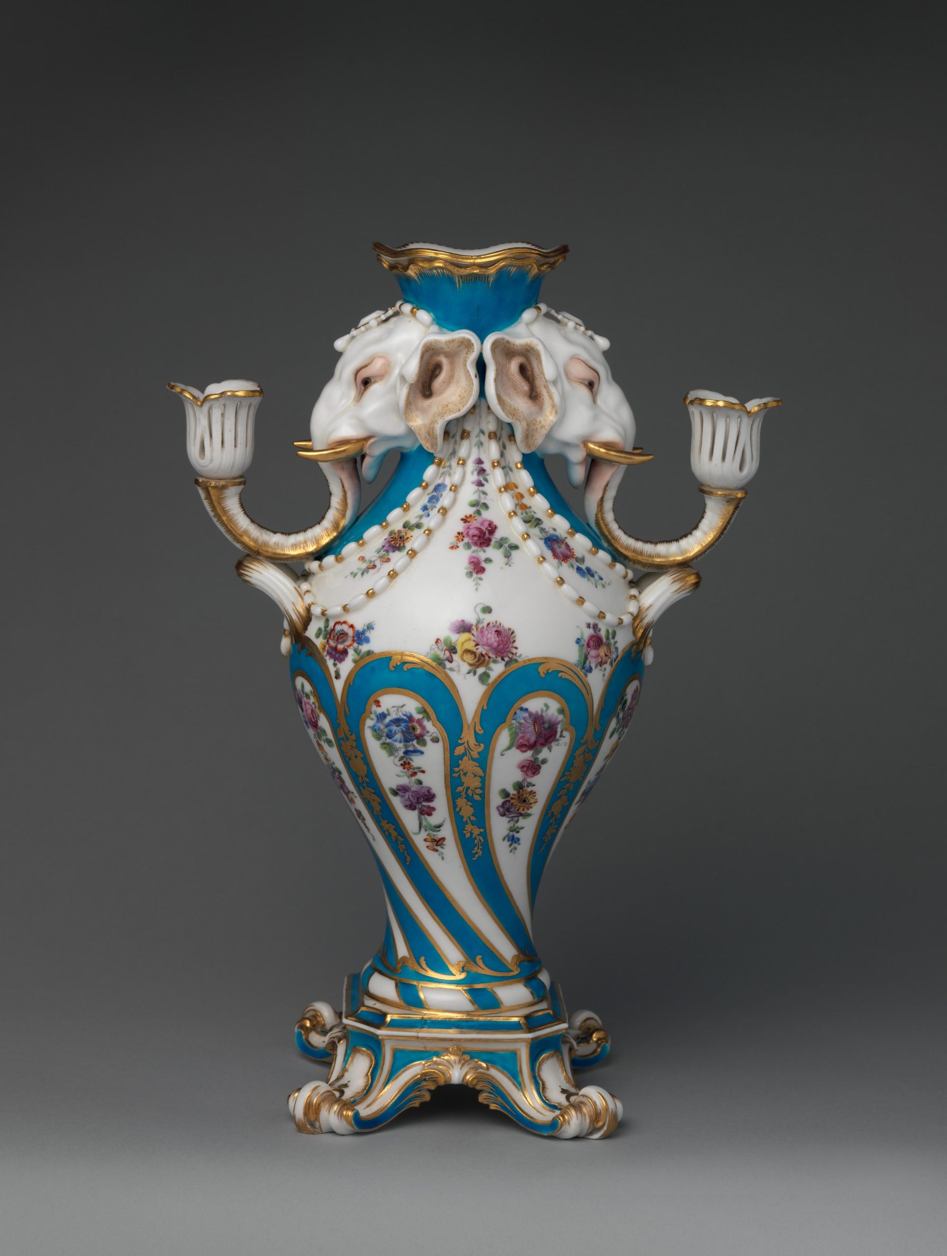 Early Vincennes porcelain vase before the move to Sèvres