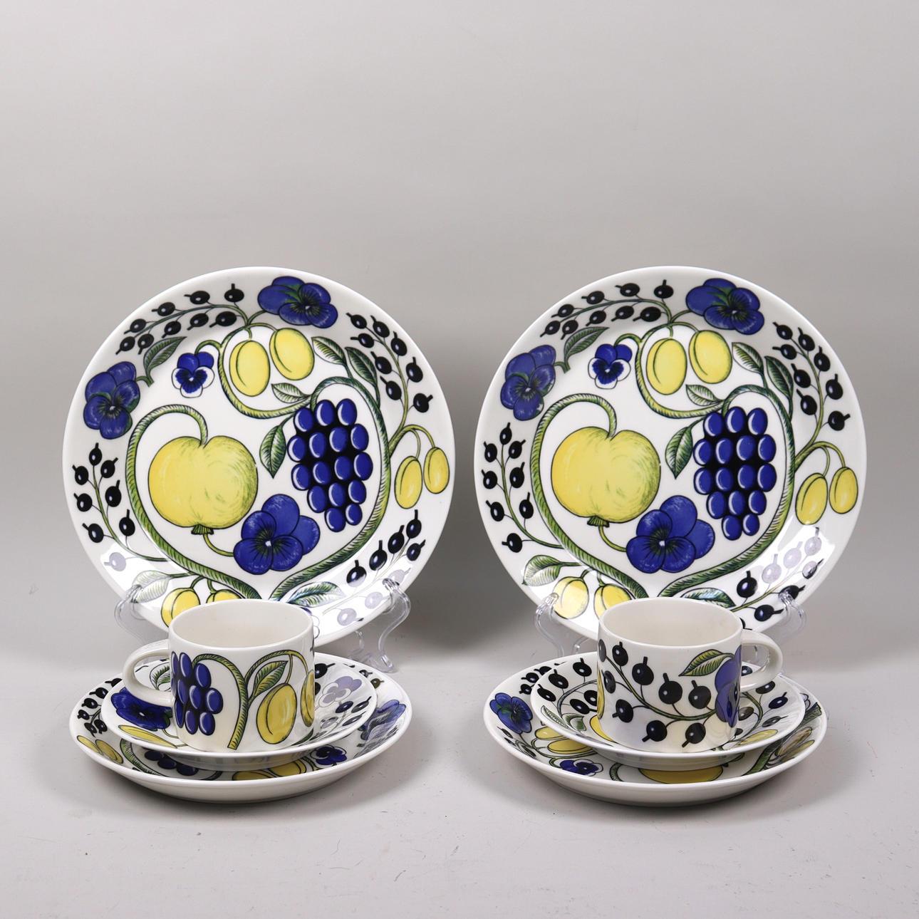 Arabia Finland Paratiisi Tableware Arabia Finland Paratiisi tableware associated with Birger Kaipiainen