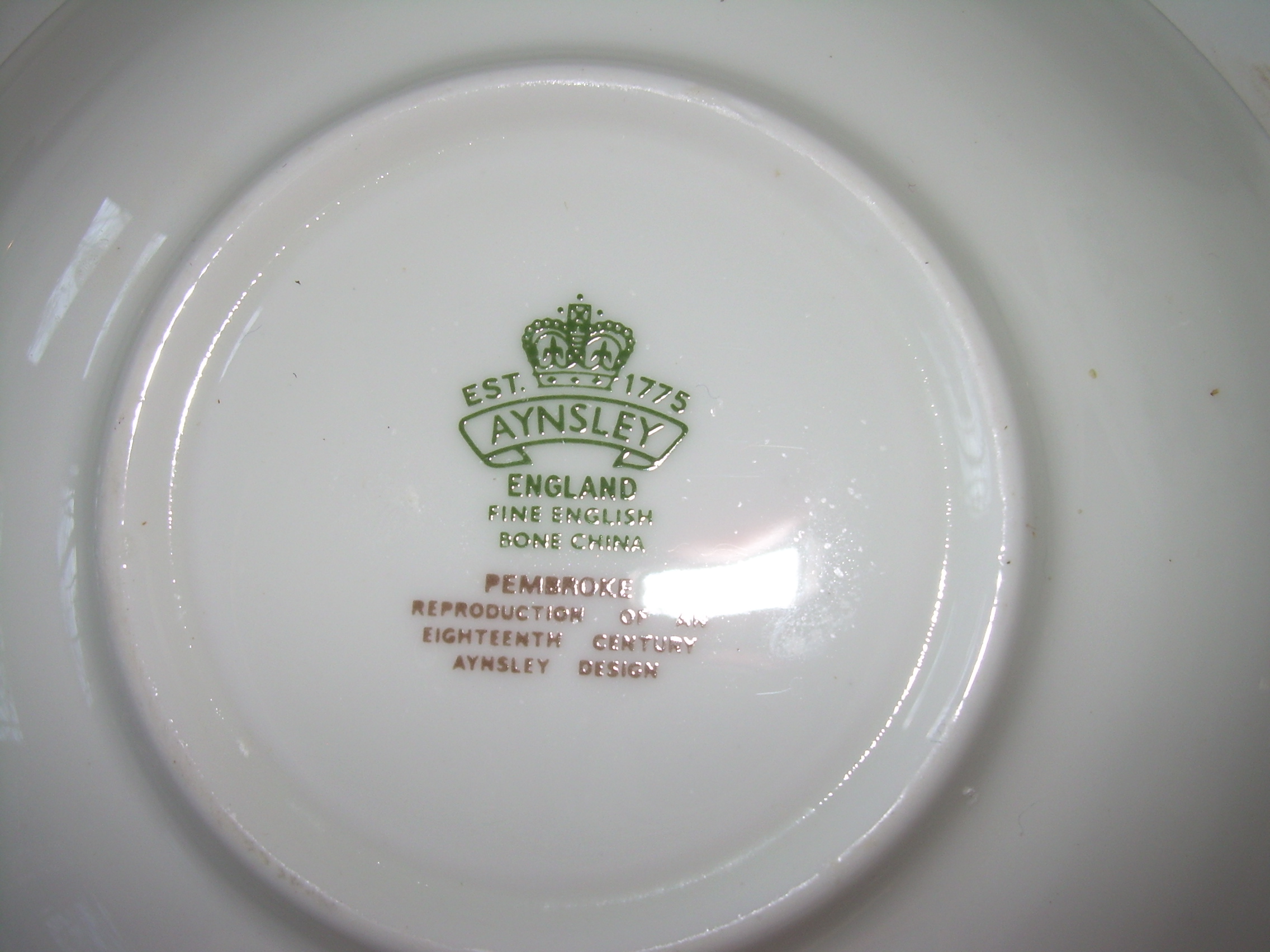 Aynsley Pembroke Bone China Pattern Aynsley Pembroke bone china pattern with colourful bird, flower and gilded decoration