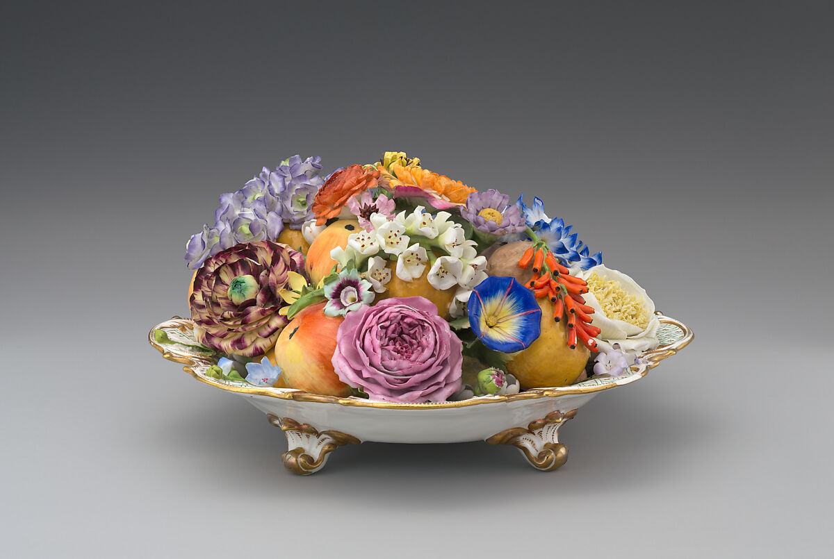 Coalport Coalbrookdale floral porcelain centrepiece circa 1840 with applied flowers