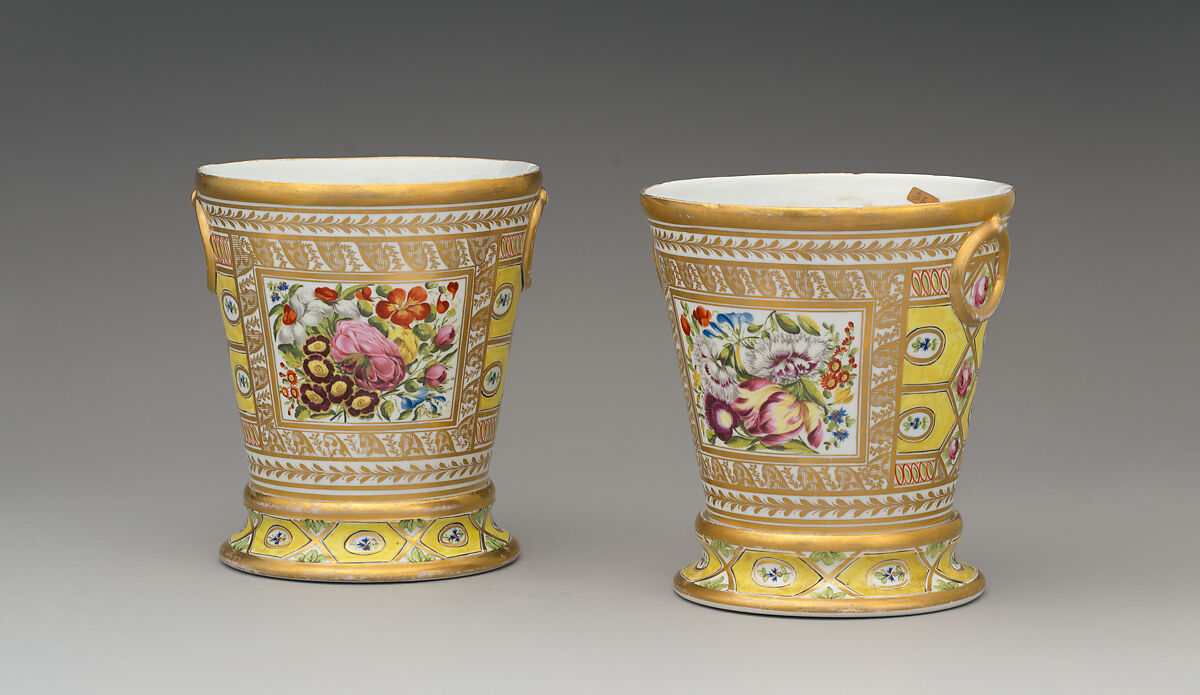 Early Coalport porcelain cachepot decorated in the Thomas Baxter workshop circa 1805