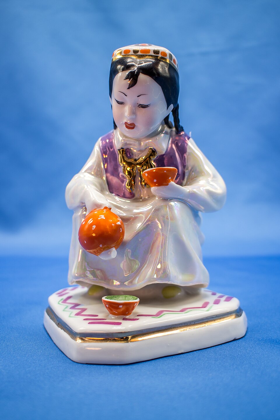 Dulevo Soviet porcelain Uzbek woman teapot figurine circa 1960