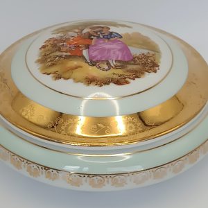 Vintage Décor Florence Limoges porcelain box with Fragonard scene and gold decoration