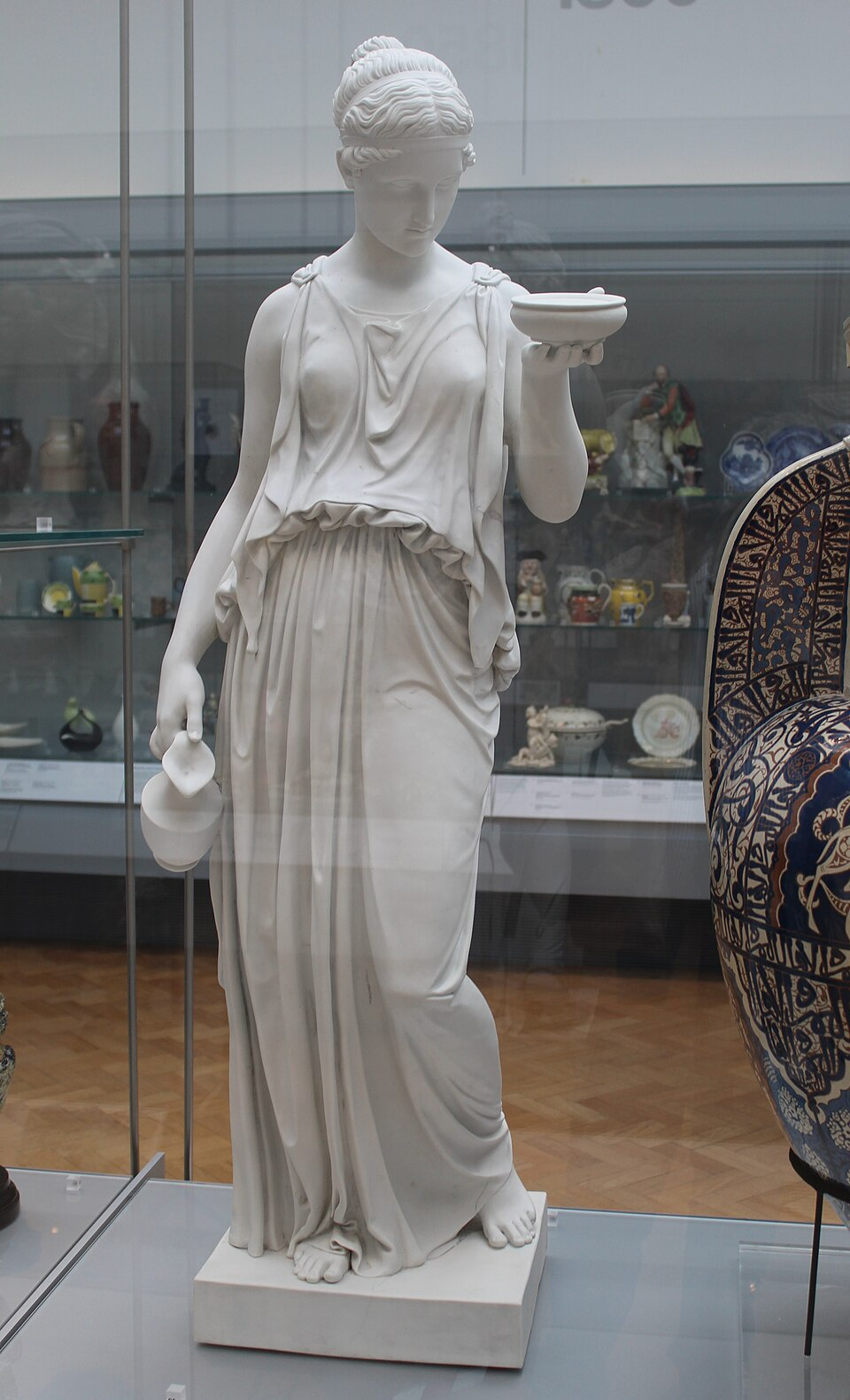 Bing & Grøndahl Hebe – Biscuit Porcelain Figure, 1871 Bing & Grøndahl biscuit porcelain figure of Hebe, made in Copenhagen in 1871 after a model inspired by Bertel Thorvaldsen