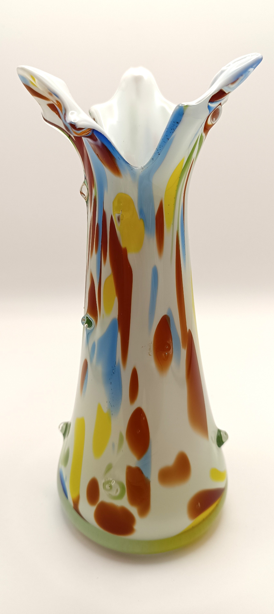 Vintage Romanian hand-blown Murano-style art glass vase, c. 1970s