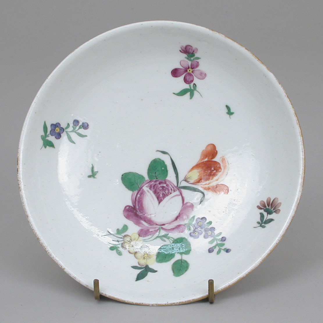 Volkstedt hard-paste porcelain saucer with hand-painted floral decoration late 18th century