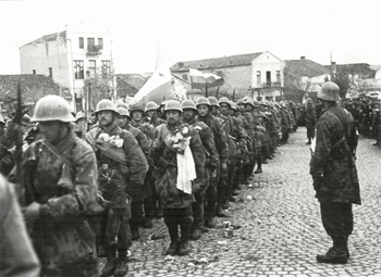 Historical photograph of Bulgarian parachute troops associated with the Kumanovo campaign in 1944