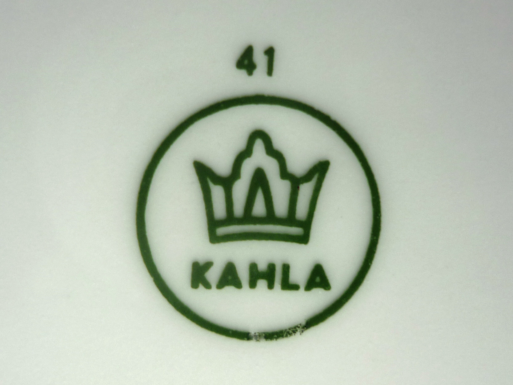 Actual green Kahla porcelain backstamp featuring a stylised crown within a circle, the word KAHLA and the number 41
